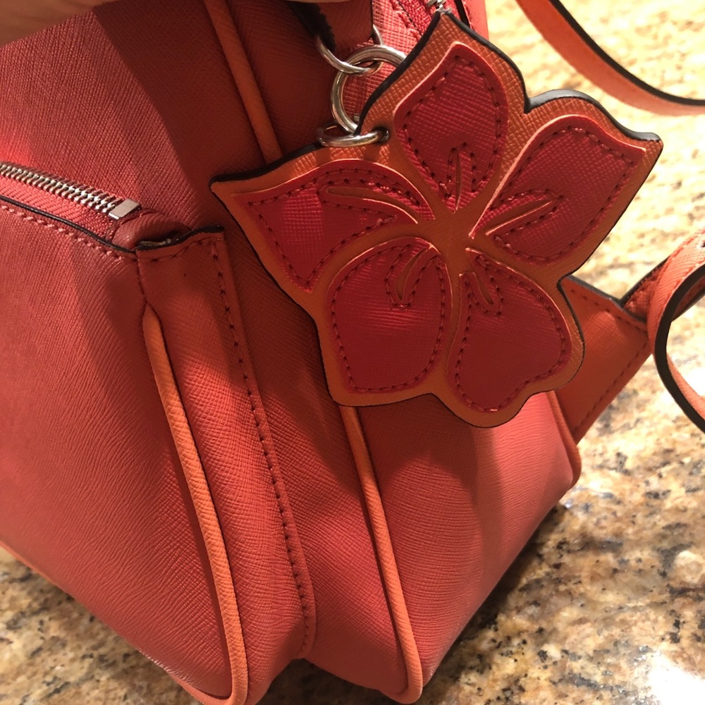 Guess backpack - Picture 3 of 8